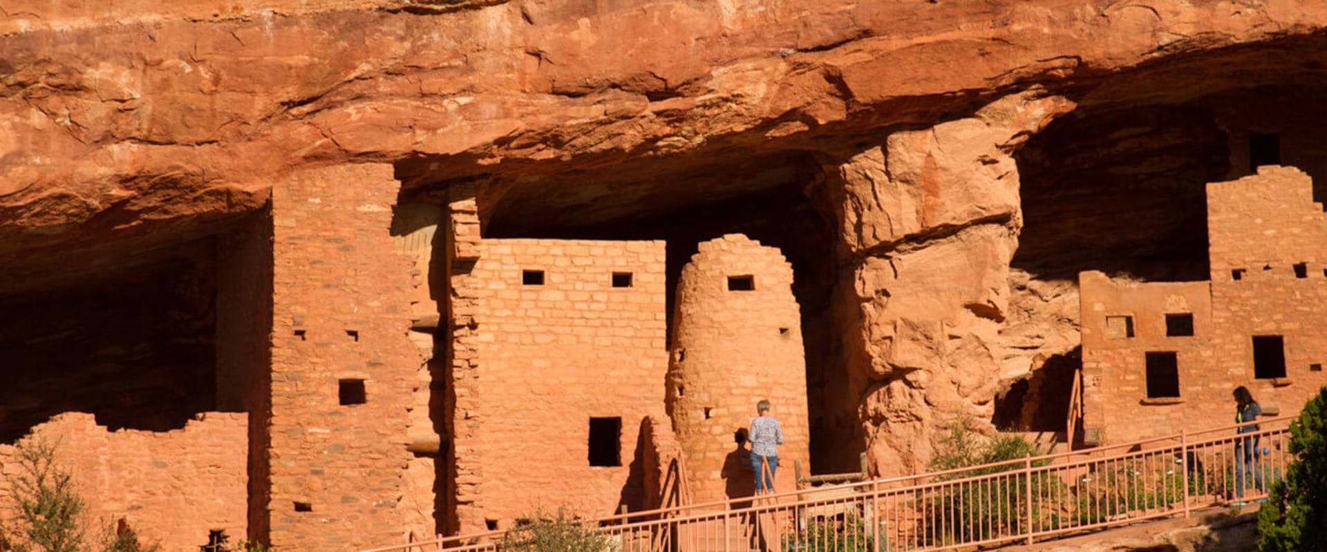 Explore the Fascinating Manitou Cliff Dwellings